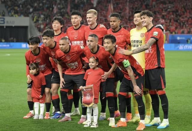 乐鱼平台-罗慕洛“神仙球”破门 成都蓉城主场1-0力克青岛海牛